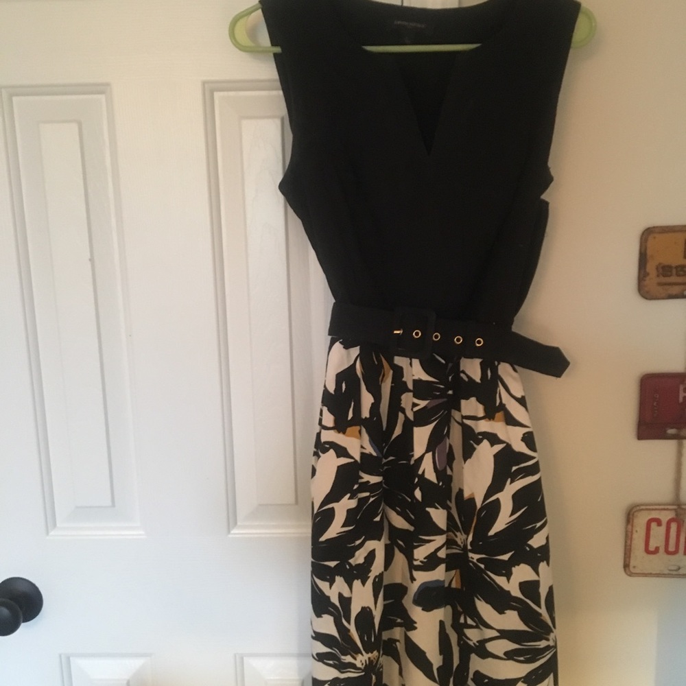 Dress belted